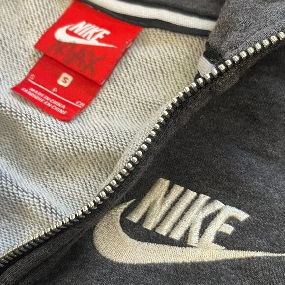 Nike Youth Hoodie Size Small (S), Grey - Picture 2 of 3
